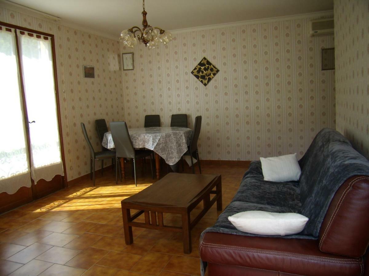 Comme Chez Vous Villa Bayons Exterior photo